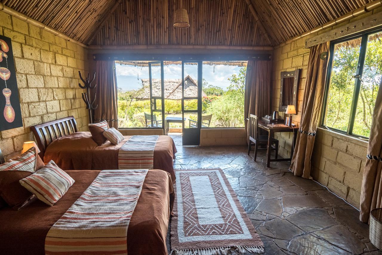 Rhino Watch Safarilodge Mweiga Exterior photo